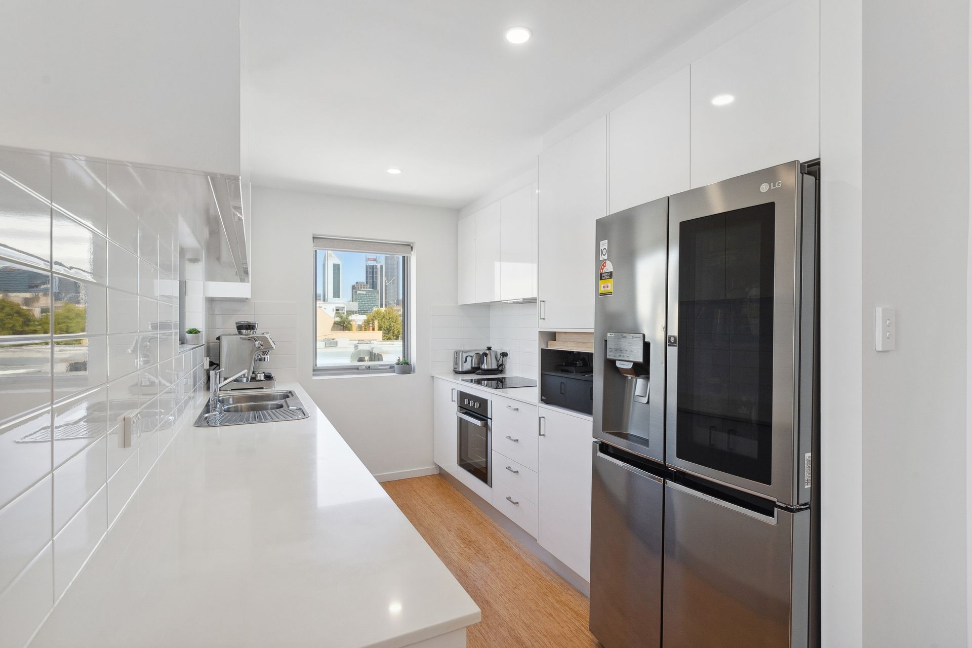 Stylish City Views and Smart Living in Highgate